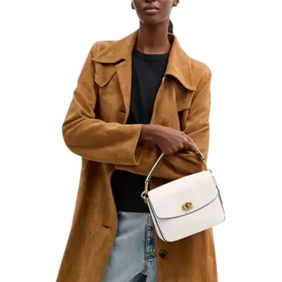 COACH Cassie 19 Chalk/Gold - Picture 15 of 16